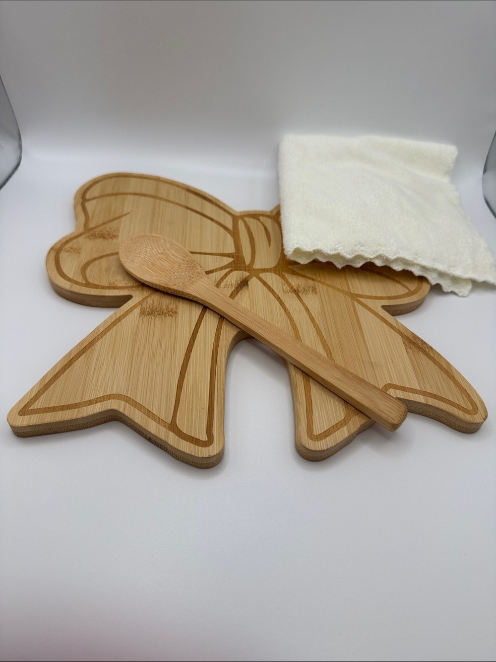 Bamboo Bow-Shaped Cutting Board with Spoon and Cloth - Natural